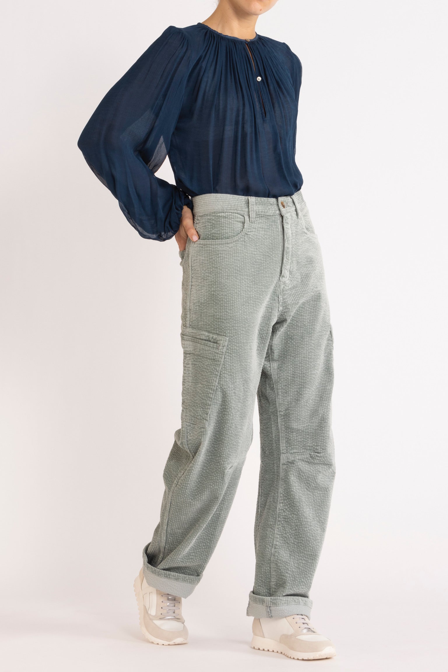 Dune Corduroy Bow Leg Pant