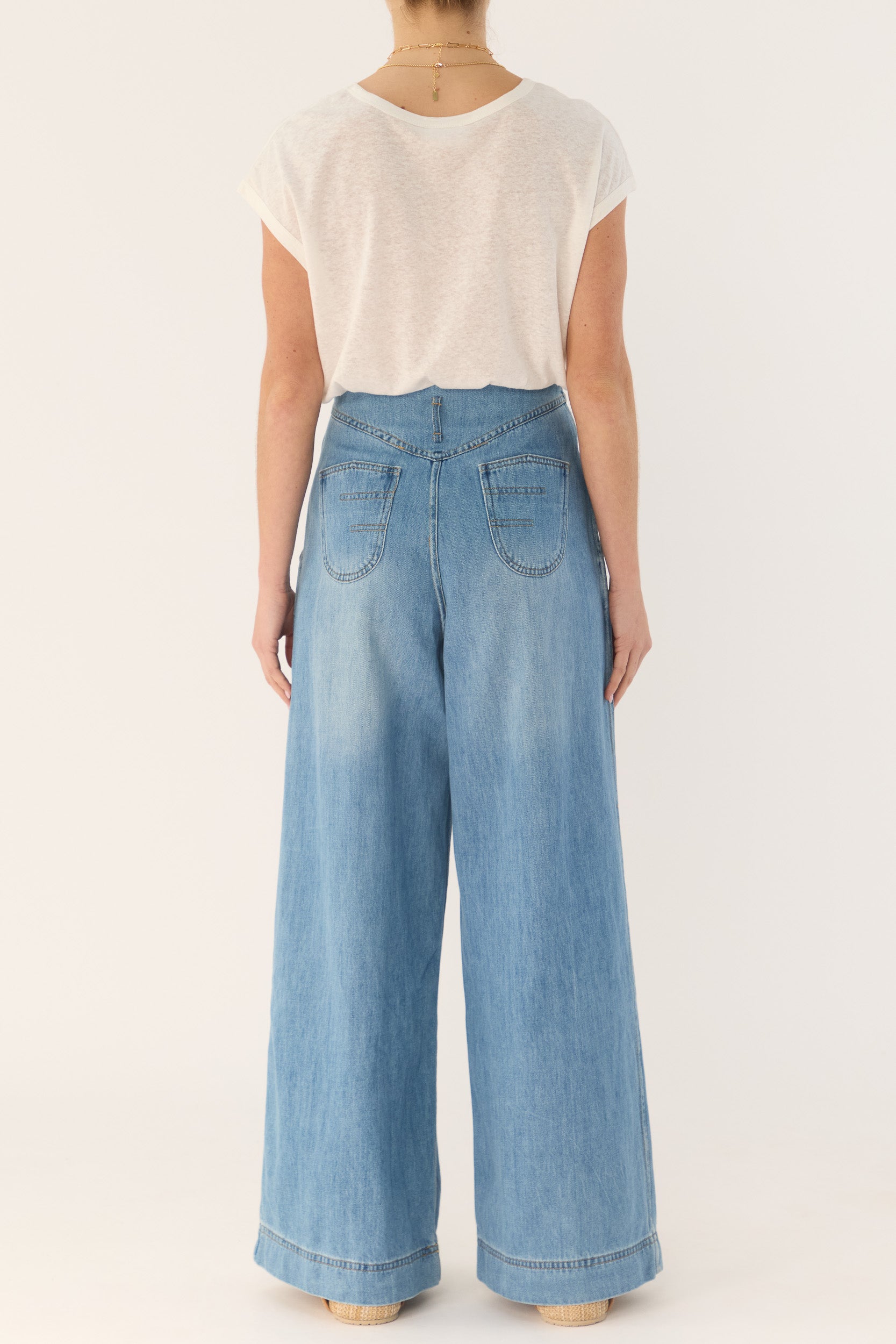 Sawyer Basic Cotton-Linen T-Shirt