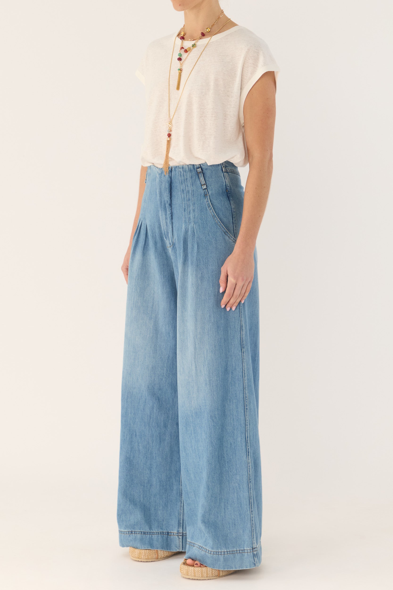 Sawyer Basic Cotton-Linen T-Shirt