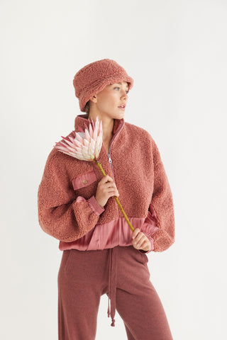 Gift Guide - Frank Hat, Frank Sweater & Blume Pant