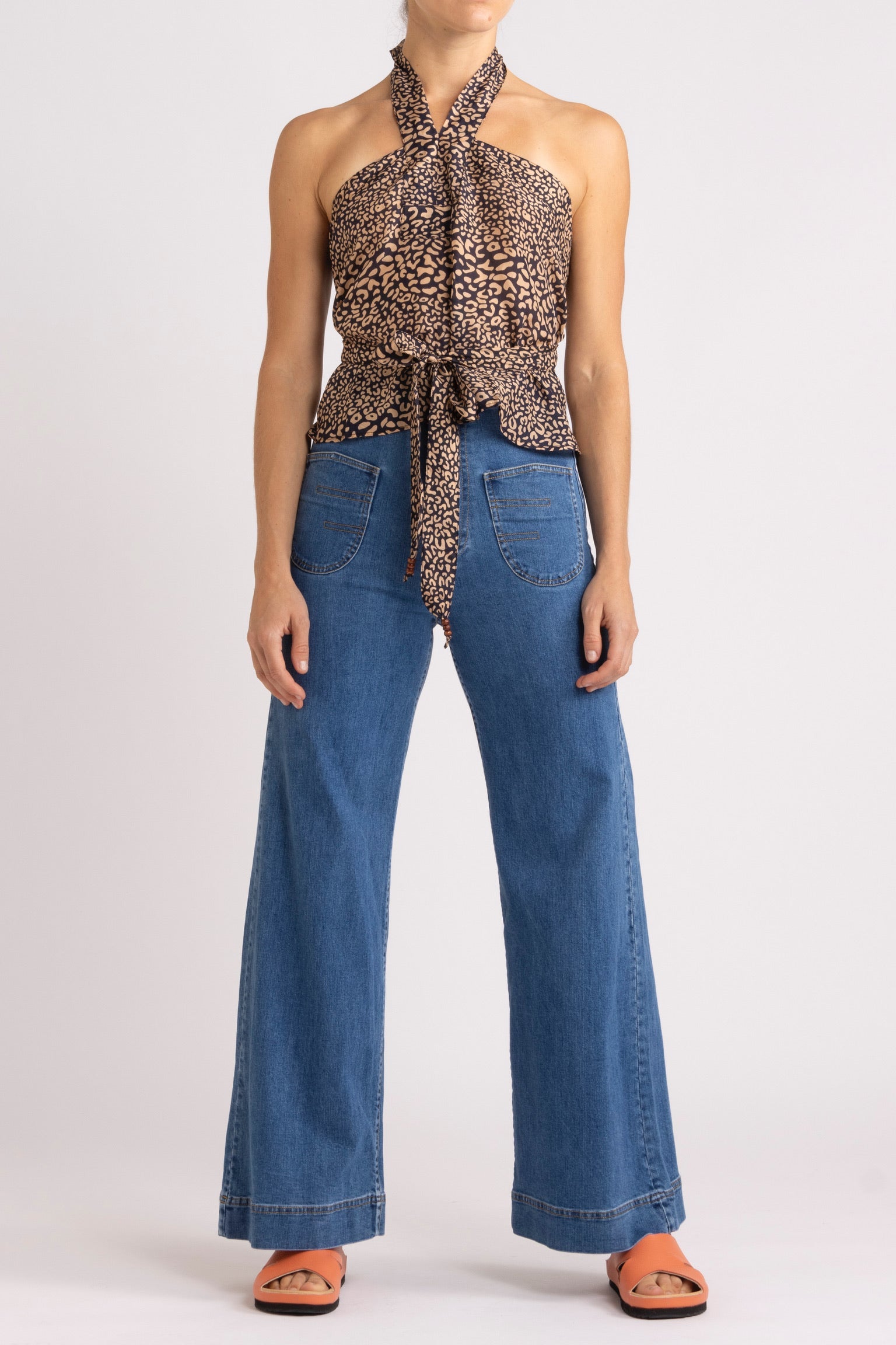 Ensemble - Adley Tie Top, Raven Jean & Hawn Slide