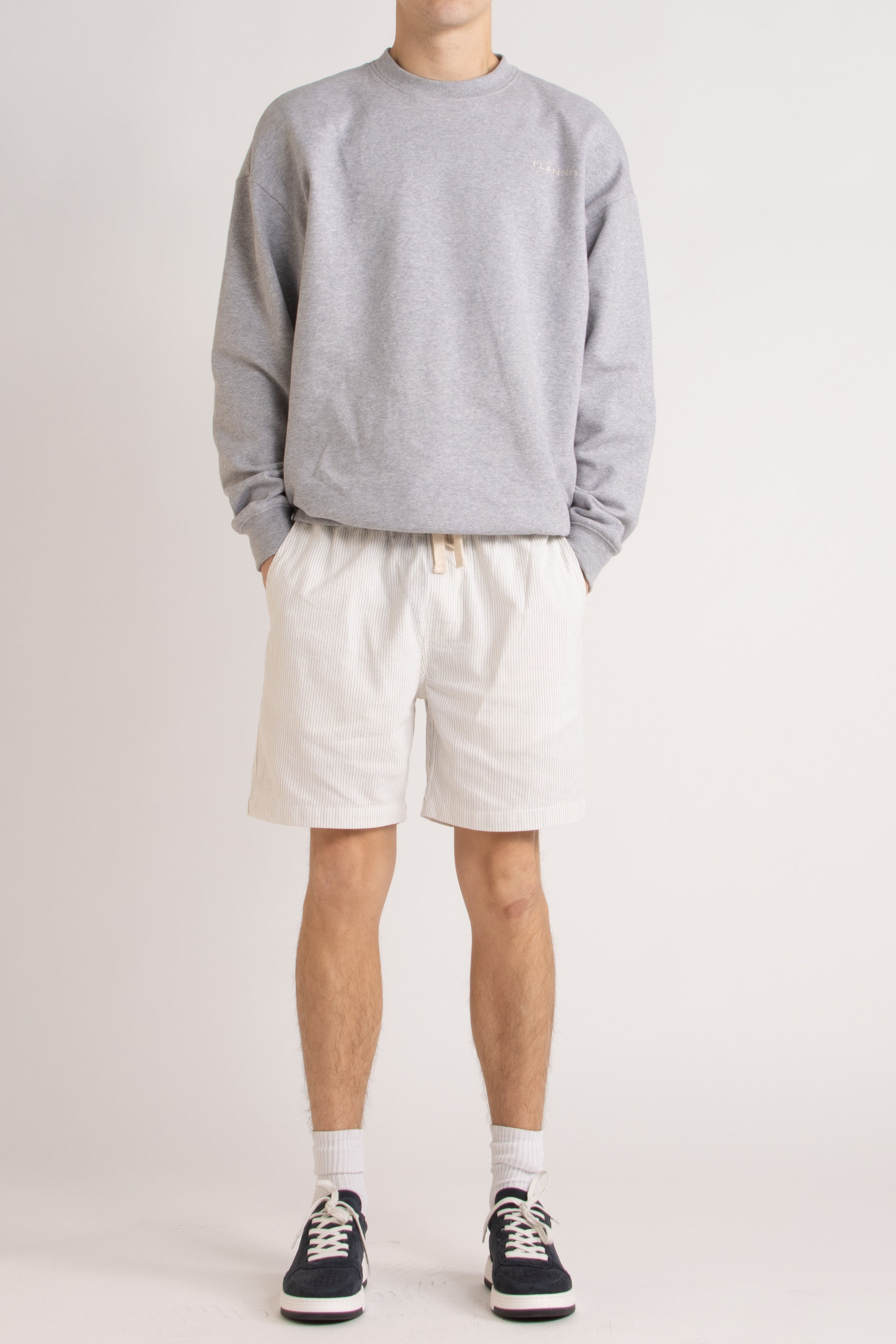 Ensemble - Leon Crew, Abe Short & Klein Sneaker