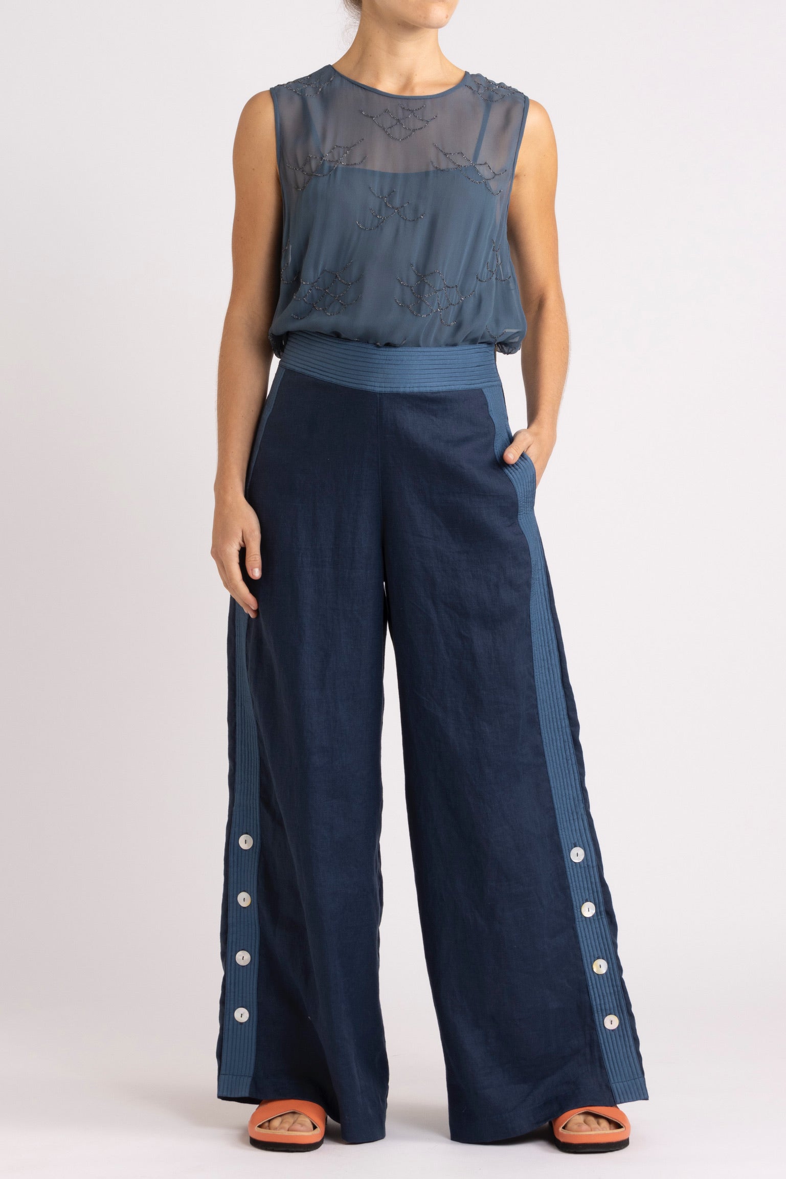 Ensemble - Darcy Top, Isadora Pant & Hawn Slide