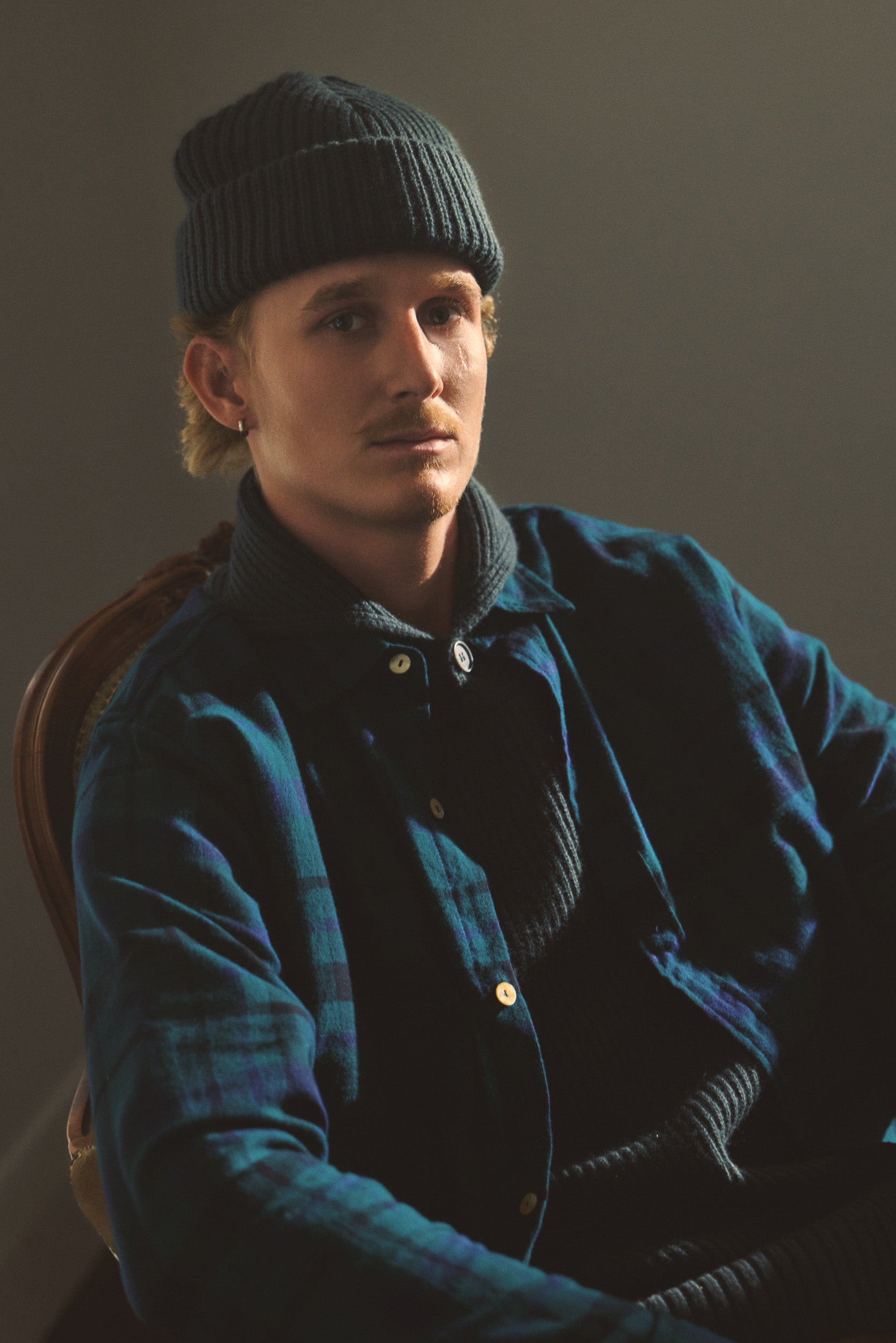 Marcus Wool-Cashmere Shawl Collar Crew